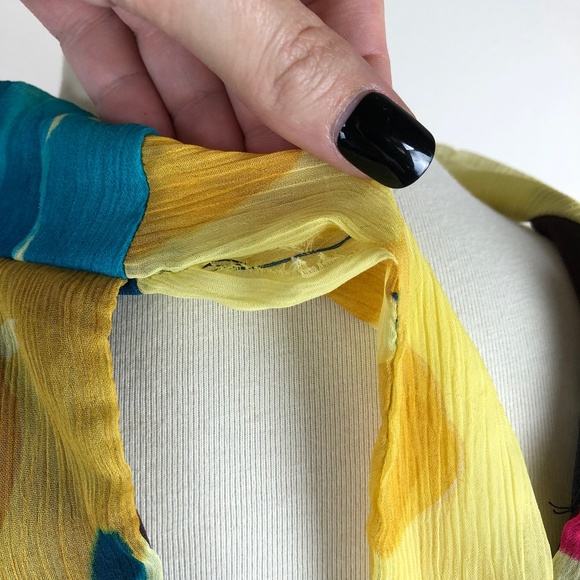 BCX Ruffle Keyhole Floral Sleeveless Halter Blouse Medium Blue Yellow - Picture 7 of 10